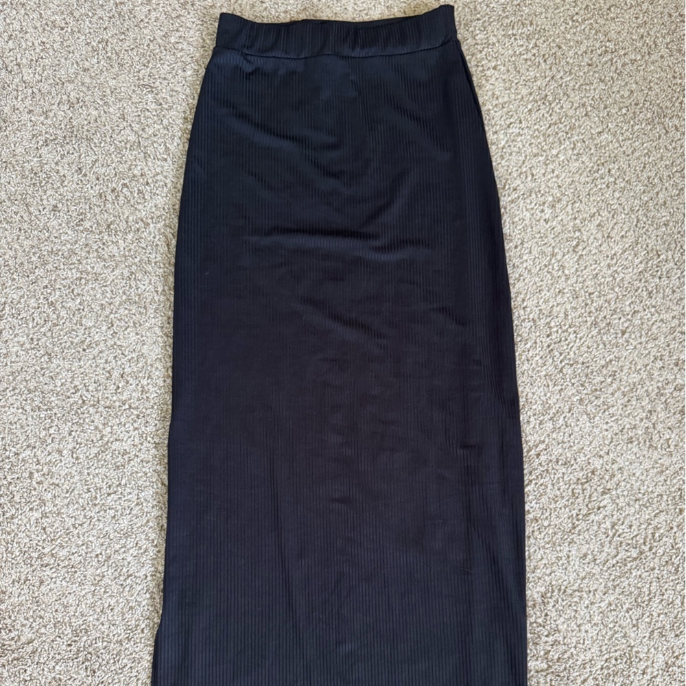 Elegant Black Women's Skirt